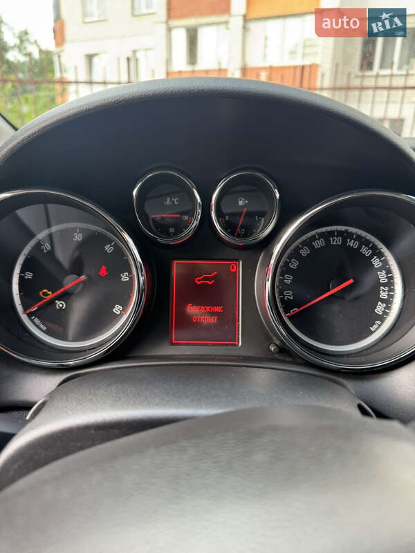 Універсал Opel Astra 2013 в Хмельницькому