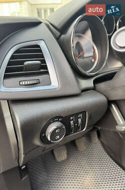 Универсал Opel Astra 2013 в 