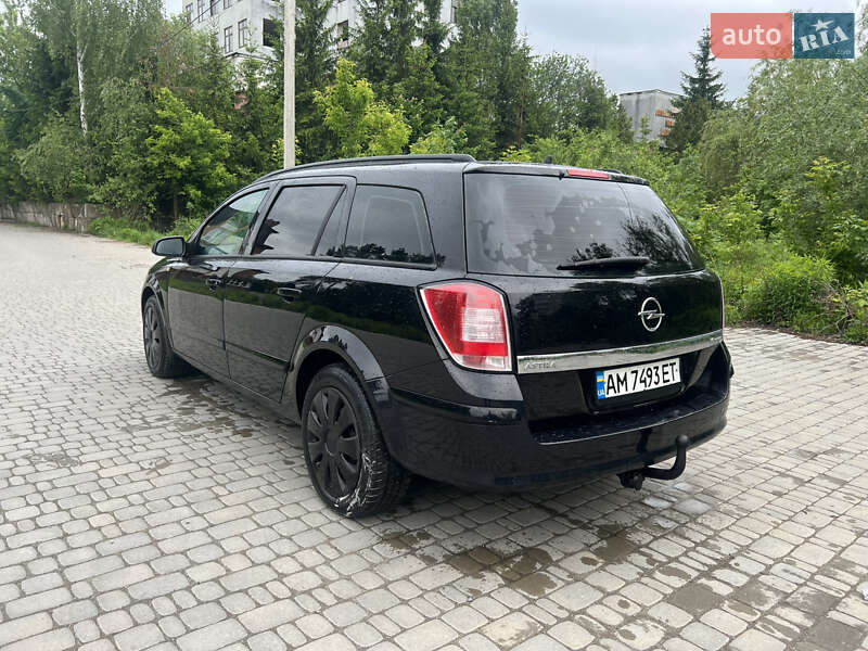 Универсал Opel Astra 2006 в Житомире
