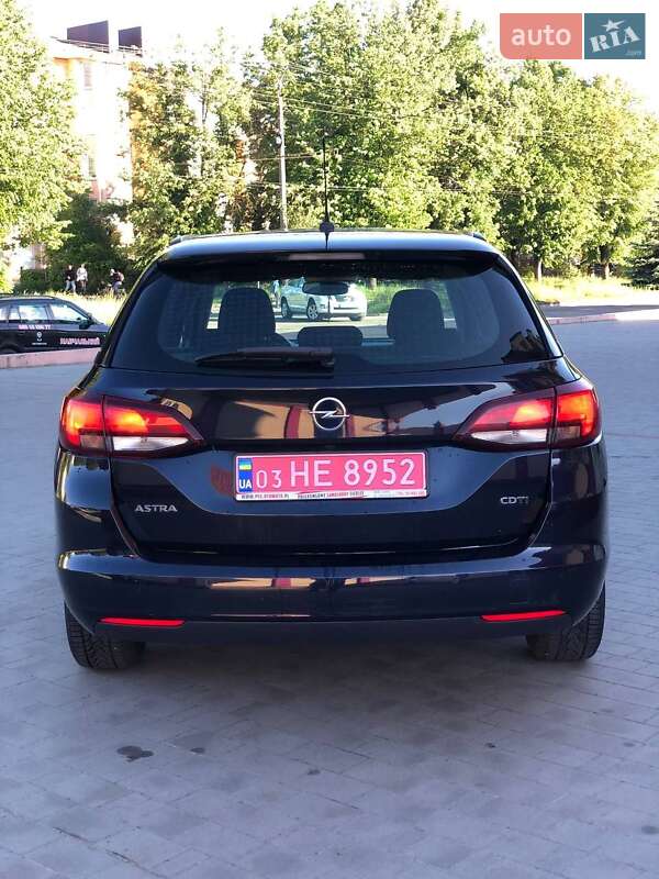 Универсал Opel Astra 2018 в Луцке
