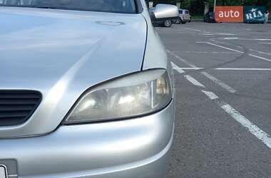 Хэтчбек Opel Astra 1999 в 