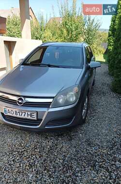 Универсал Opel Astra 2005 в 