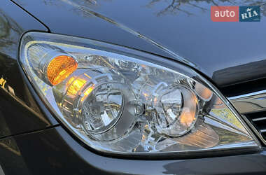 Универсал Opel Astra 2009 в 