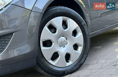 Универсал Opel Astra 2009 в 