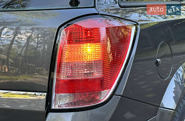 Универсал Opel Astra 2009 в 