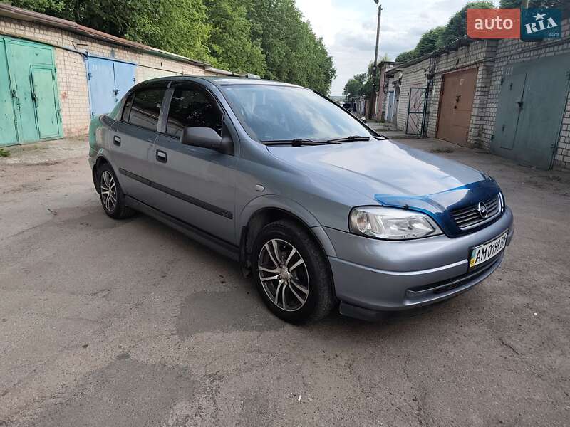 Седан Opel Astra 2008 в 