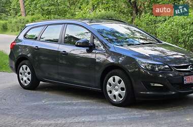 Универсал Opel Astra 2015 в Киеве