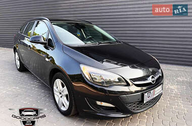 Універсал Opel Astra 2014 в Кам'янському
