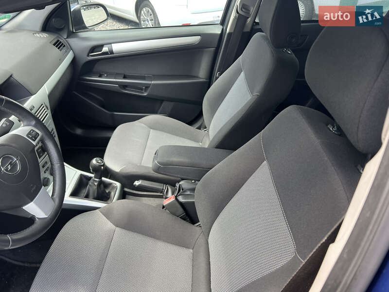 Універсал Opel Astra 2009 в Вінниці