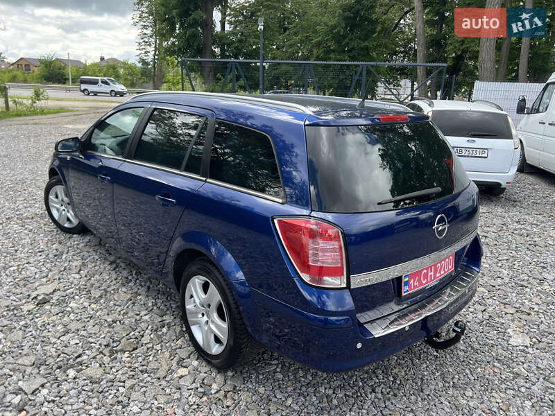 Універсал Opel Astra 2009 в Вінниці