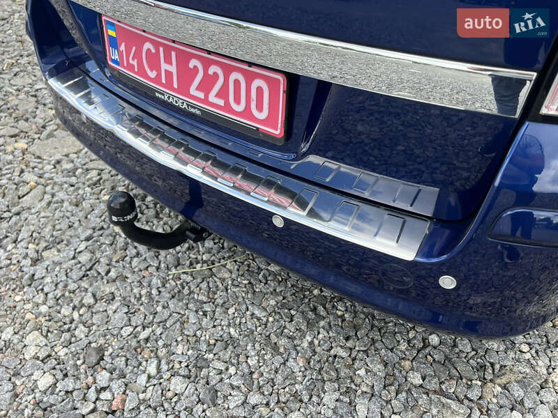 Універсал Opel Astra 2009 в Вінниці