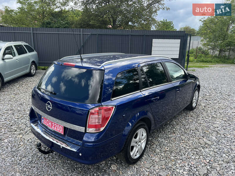 Універсал Opel Astra 2009 в Вінниці