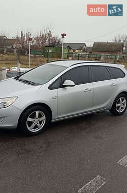 Универсал Opel Astra 2012 в Сумах