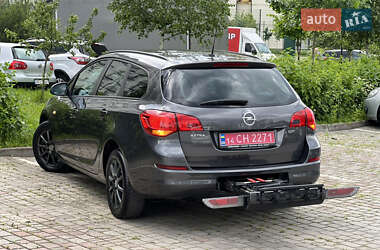 Универсал Opel Astra 2013 в 