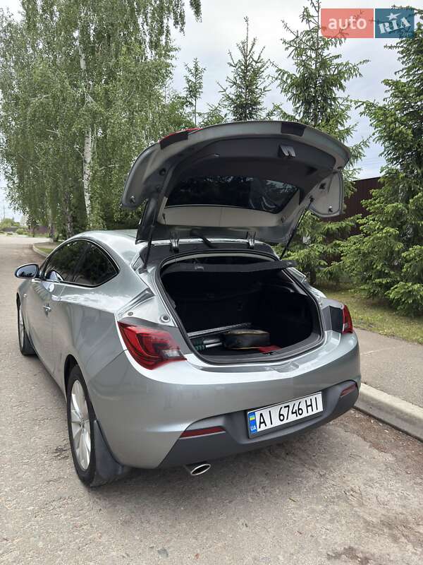 Хетчбек Opel Astra 2013 в Києві
