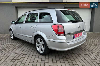 Универсал Opel Astra 2009 в 