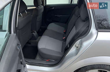 Универсал Opel Astra 2009 в 