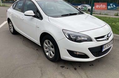 Седан Opel Astra 2020 в 
