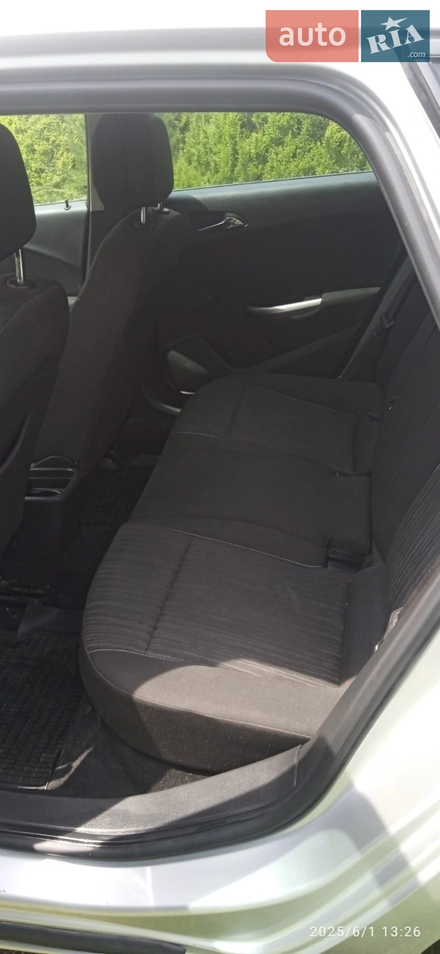 2011 Opel Astra - мініатюра 13