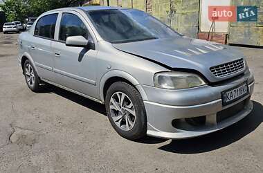 Седан Opel Astra 2005 в Киеве