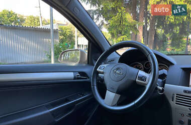 Универсал Opel Astra 2007 в 