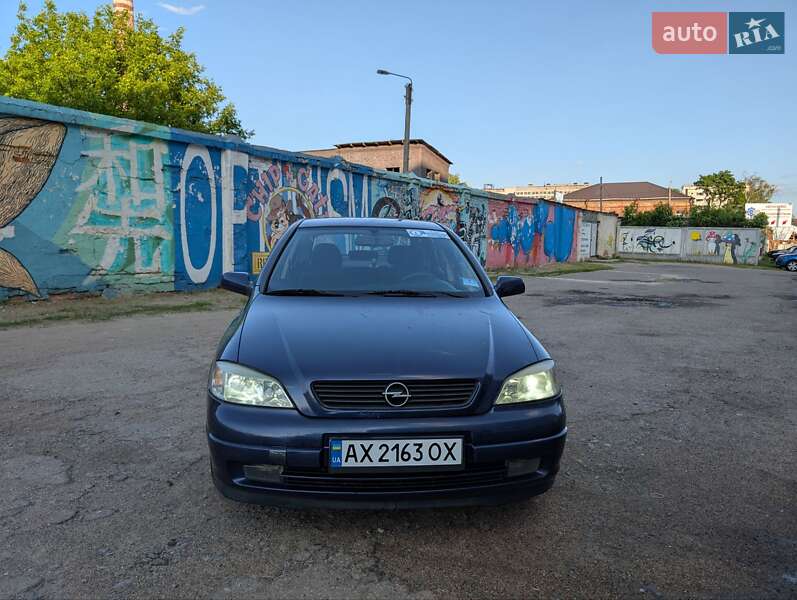 Хэтчбек Opel Astra 2000 в Харькове