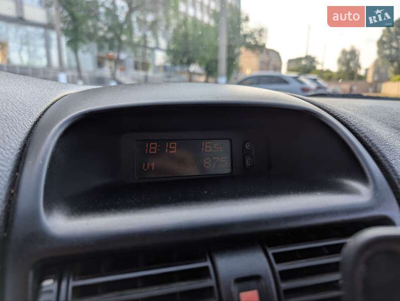 Хэтчбек Opel Astra 2000 в Харькове