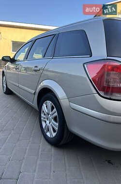 Універсал Opel Astra 2007 в 