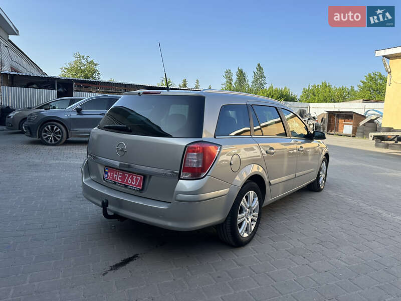 Універсал Opel Astra 2007 в Львові