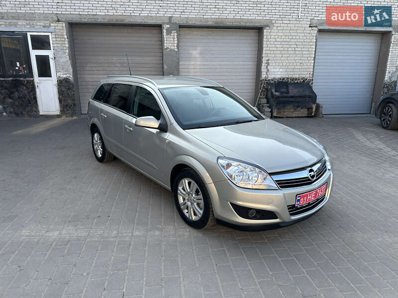 Універсал Opel Astra 2007 в Львові