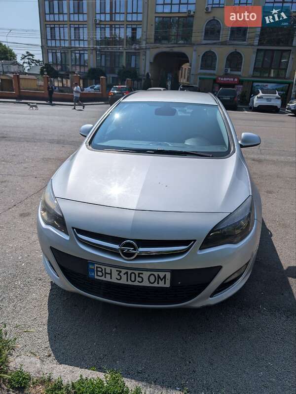 Opel Astra 2013