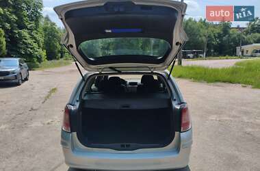 Универсал Opel Astra 2010 в 