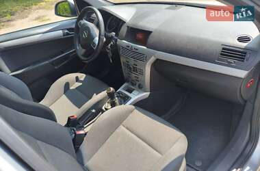 Универсал Opel Astra 2010 в 
