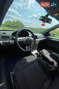 Универсал Opel Astra 2007 в 