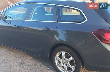 Універсал Opel Astra 2014 в 