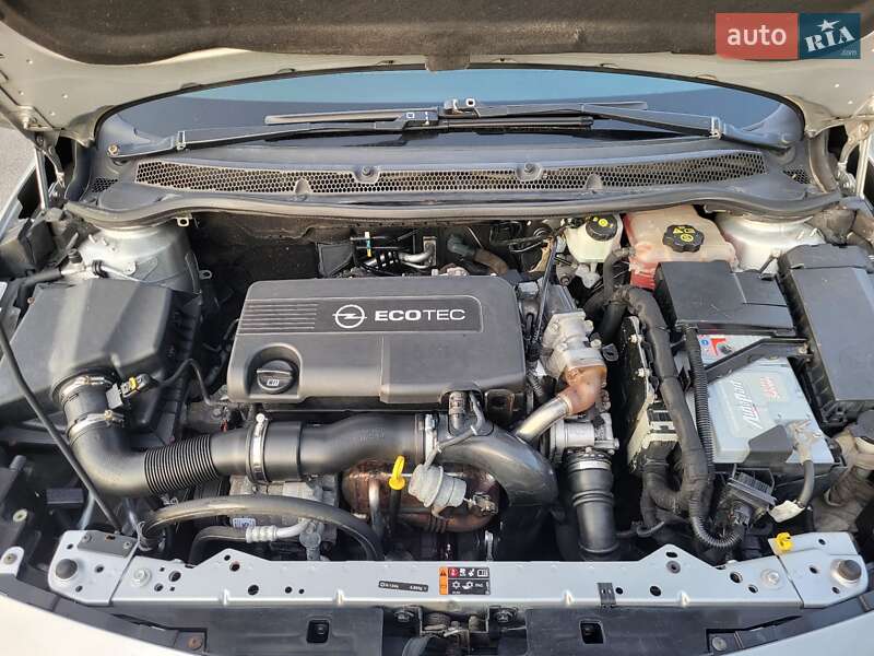 Універсал Opel Astra 2011 в Вінниці