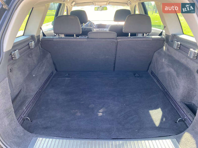 Универсал Opel Astra 2010 в Умани