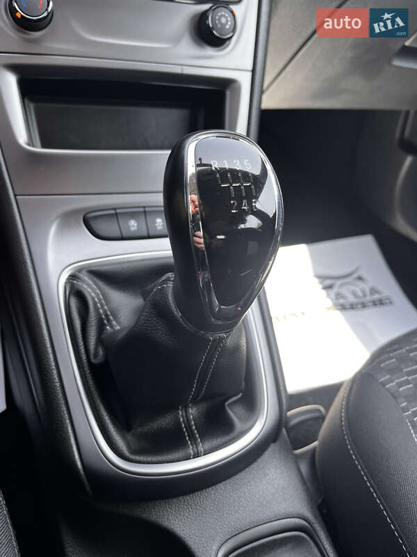 Универсал Opel Astra 2019 в Житомире