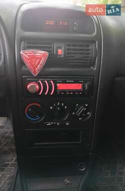 Универсал Opel Astra 1999 в 