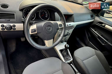 Універсал Opel Astra 2007 в 