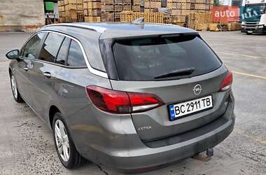 Универсал Opel Astra 2017 в 