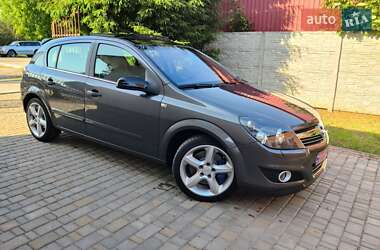 Хэтчбек Opel Astra 2009 в 
