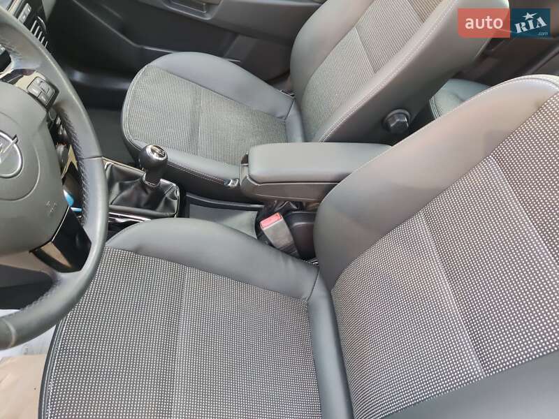 Хетчбек Opel Astra 2009 в Полтаві