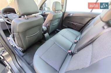 Хэтчбек Opel Astra 2009 в 