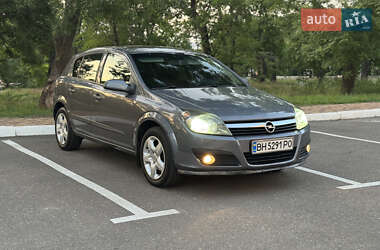Хетчбек Opel Astra 2006 в 