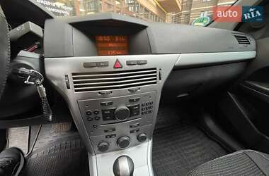 Універсал Opel Astra 2009 в 