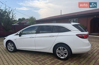 Универсал Opel Astra 2018 в 