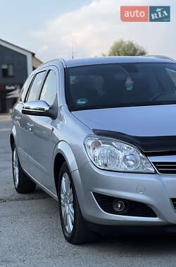 Универсал Opel Astra 2008 в 