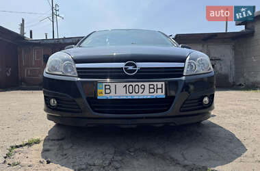 Хэтчбек Opel Astra 2006 в 