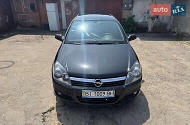 Хэтчбек Opel Astra 2006 в 